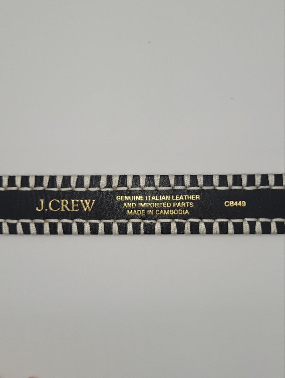 J Crew Black Leather Belt with White Stitch Detailing - Picture 2 of 4